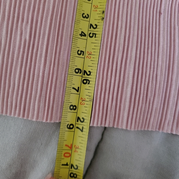 *SOLD* Pink pleated maxi skirt - Picture 12 of 12